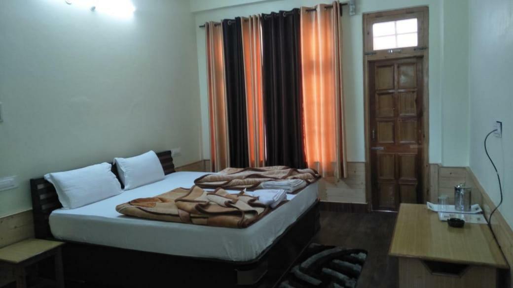 Hotel The White House à Kasol Extérieur photo